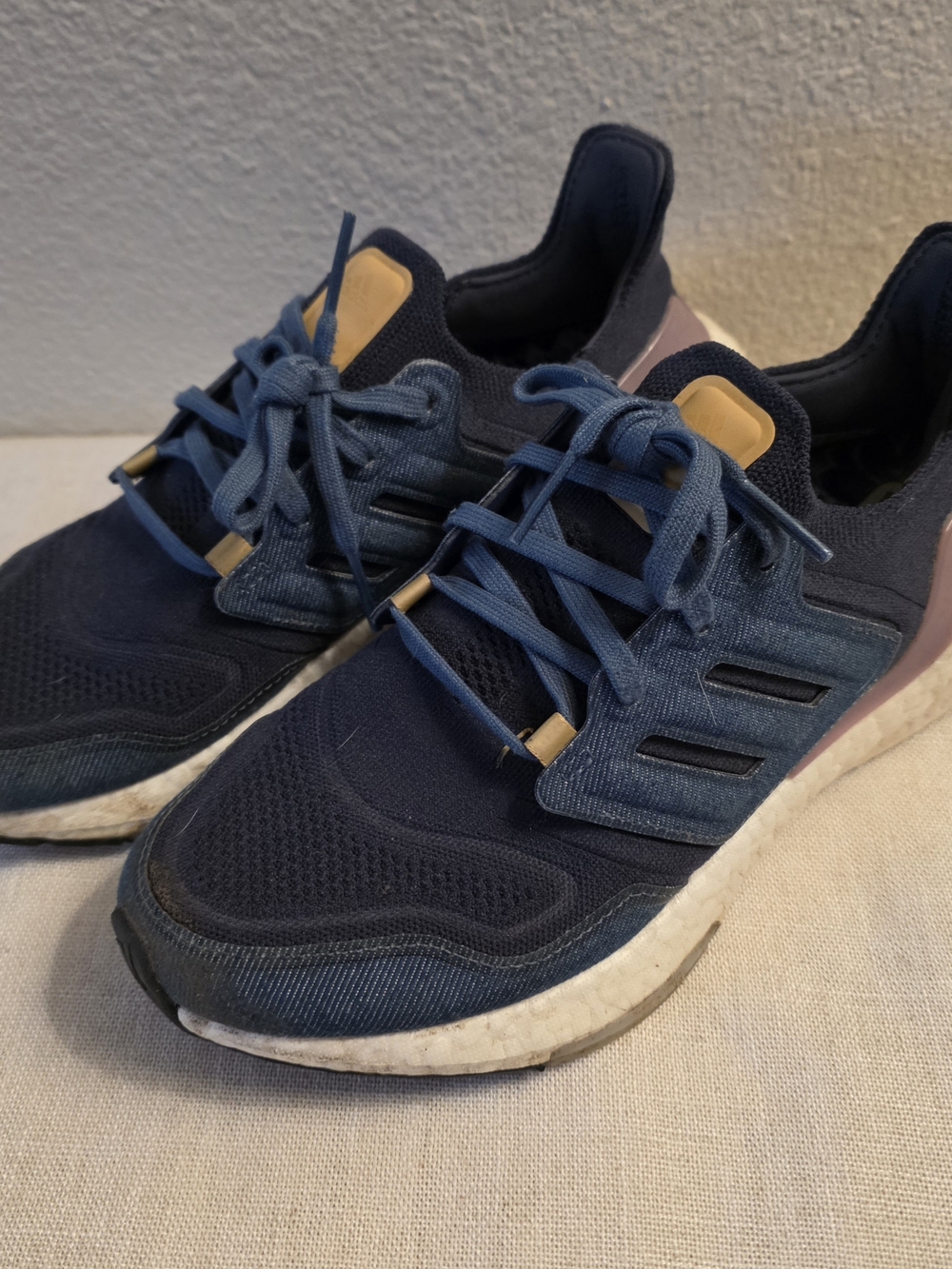 Adidas ULTRABOOST shoes Navy Blue Athletic Sneakers with Pink Heel Accent